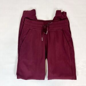 Lululemon Scuba High-Rise Joggers Merlot Size 4